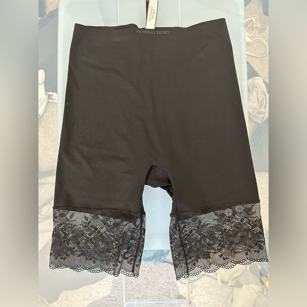 (NWT) Victoria’s Secret Lace Biker Shorts
